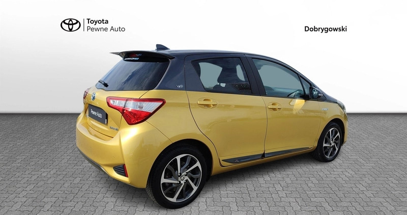 Toyota Yaris cena 71900 przebieg: 72380, rok produkcji 2019 z Starogard Gdański małe 301